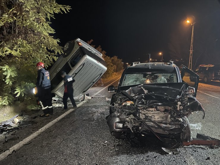 Elazığ'da trafik kazasında 1 kişi öldü, 3 kişi yaralandı