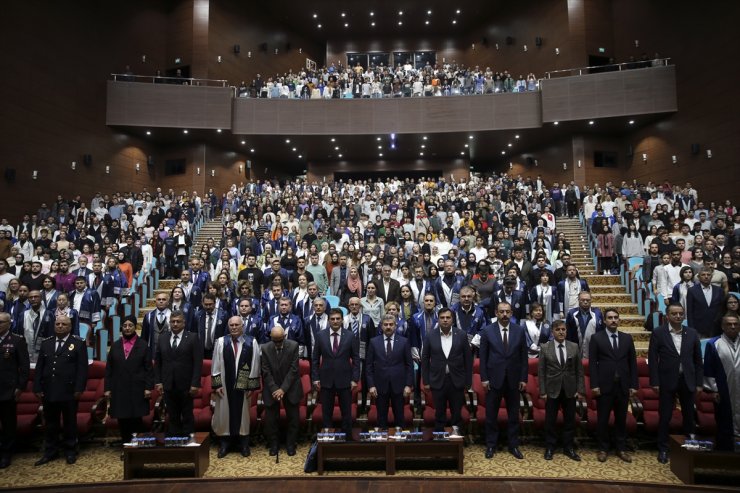 Uşak Üniversitesi akademik yıl açılış töreni yapıldı