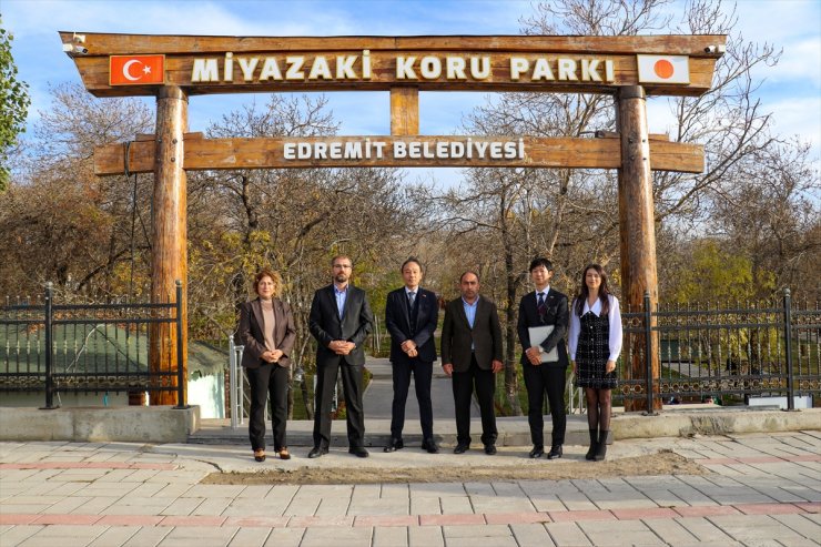 Japonya'nın Ankara Büyükelçisi Katsumata, Miyazaki Koru Parkı'nı ziyaret etti