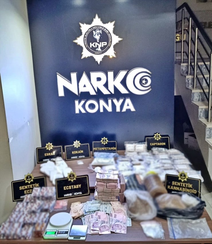 Konya'da polisten kaçan sürücünün aracında 20 kilogram eroin ele geçirildi