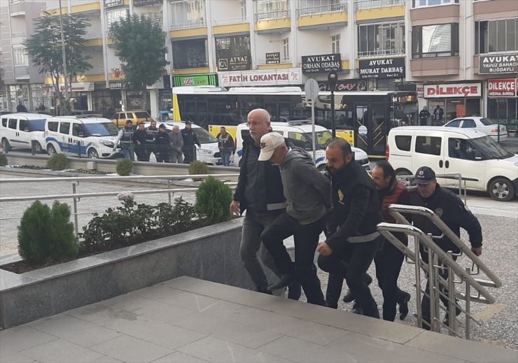 Çorum’da fuhuş operasyonunda gözaltına alınanlardan 3'ü tutuklandı