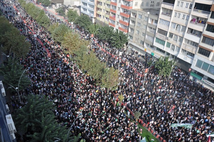 Batman'da HÜDA PAR'dan Filistin'e destek mitingi