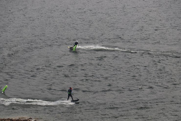 Türkiye Su Jeti ve Flyboard ile Motosurf Şampiyonaları'nın finali Hasankeyf'te yapıldı