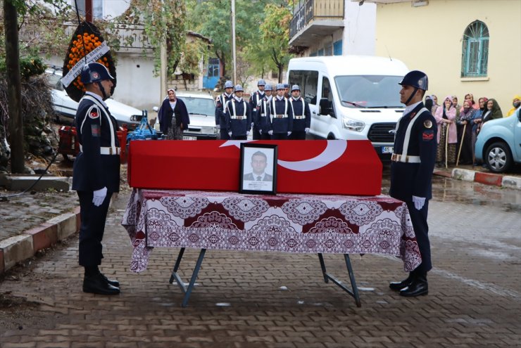 Ankara'da tedavi gördüğü hastanede vefat eden askerin cenazesi Manisa'da defnedildi