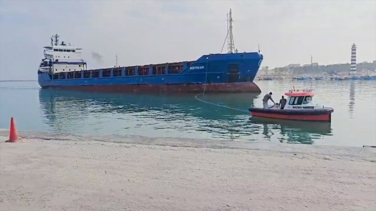 Türkiye'den Gazze'ye yardım amacıyla gönderilen gemi Mısır'a ulaştı