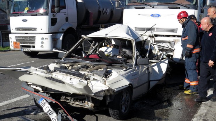 Sakarya'da meydana gelen zincirleme trafik kazasında 4 kişi yaralandı