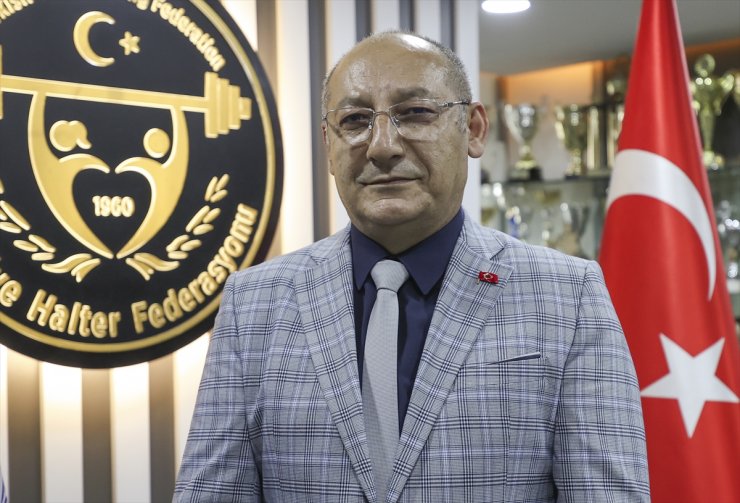 Halterin efsanesi Naim Süleymanoğlu'nun rekorlarına hiçbir sporcu ulaşamadı