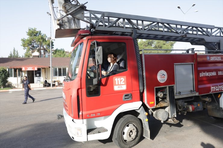 Antalya'da 250 aday itfaiye eri olabilmek için sınavdan geçti