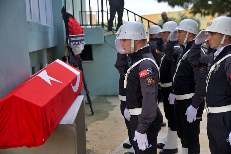 GÜNCELLEME - Hatay'da mesaiden dönen polis, trafik kazasında yaşamını yitirdi