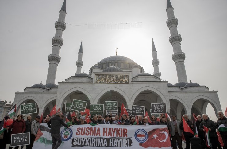 Emekli Memur-Sen, İsrail'in Gazze'ye yönelik saldırılarını protesto etti: