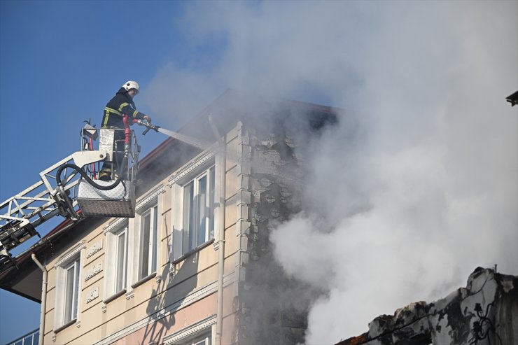 Edirne'de kullanılmayan evde çıkan yangın söndürüldü