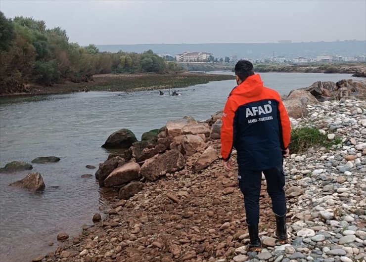 Şırnak'ta kaybolan genç için Dicle Nehri'nde arama çalışmaları sürüyor