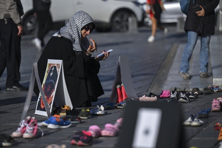 İsrail'in Gazze'deki çocuk katliamları İstanbul'da protesto edildi