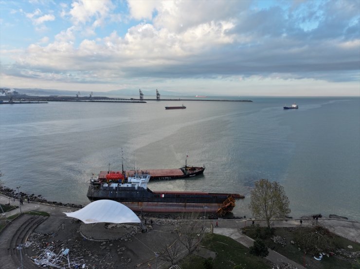 Zonguldak'ta batan geminin personelini arama kurtarma çalışmaları sürüyor