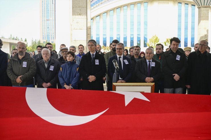 Emekli büyükelçi, tarihçi yazar Bilal Şimşir son yolculuğuna uğurlandı