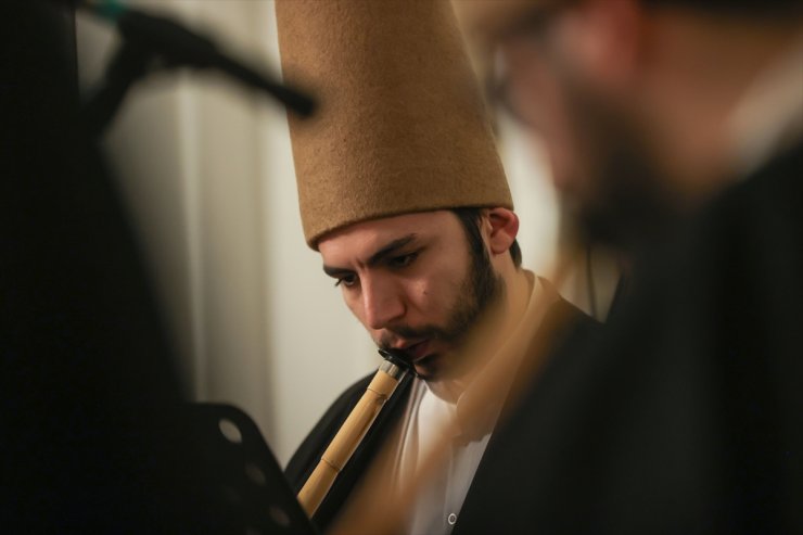 Mevlevi kültürü farklı meslek gruplarından bir araya gelen müzisyenlerce yaşatılıyor