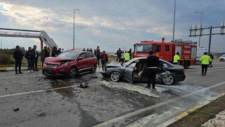 Erzincan'da zincirleme trafik kazasında 6 kişi yaralandı