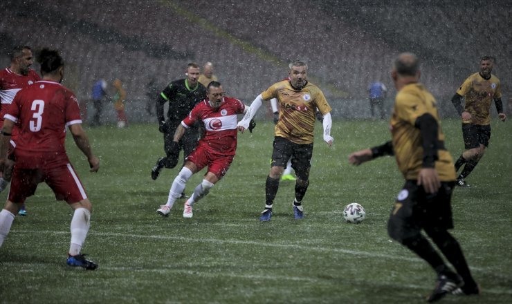 TMVFL milli karması ile Bosna Hersek veteran karması dostluk maçı yaptı