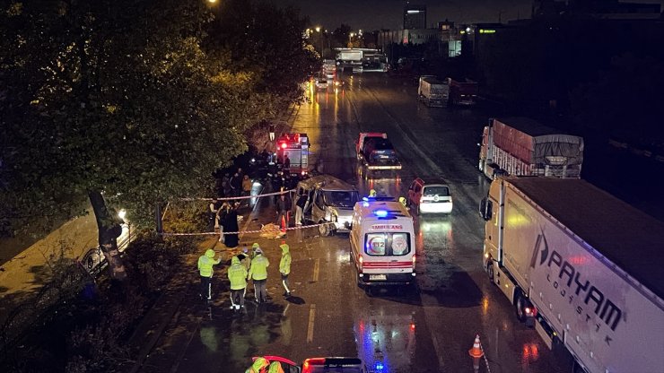 Konya'da ağaca çarpan minibüsteki 3 çocuk öldü, 4 kişi yaralandı