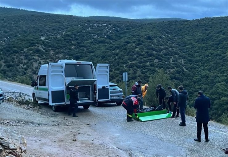 Bodrum'da bir kadın ile bir kız çocuğunun çarşafa sarılı halde cesetleri bulundu