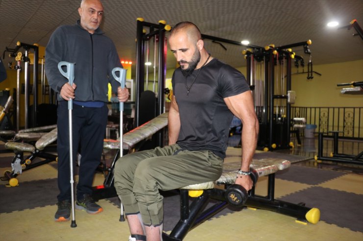 Sporla hayata tutunan bedensel engelli vücut geliştirmeci, milli takım hedefiyle çalışıyor