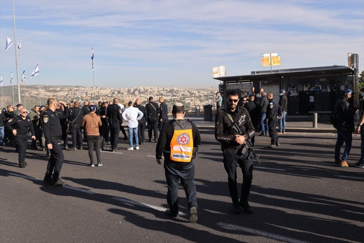 İsrailli aşırı sağcı Bakan, eleştirilere rağmen silah dağıtmayı sürdüreceğini söyledi