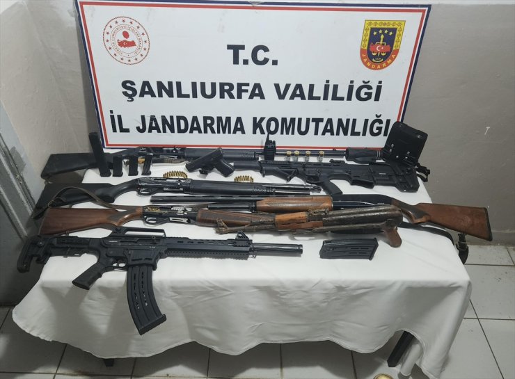 Şanlıurfa'da silah kaçakçılığı operasyonunda 24 zanlı yakalandı