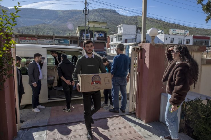 Erbil’deki Maarif Okulu, 129 okula bin 200 kitap bağışında bulundu