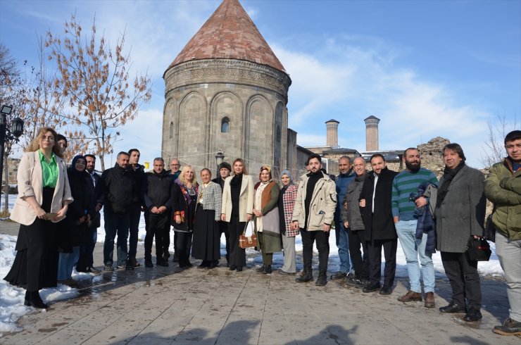 Engelli Milletvekili Öncü, Engelliler Günü'nde gazetecilerle bir araya geldi