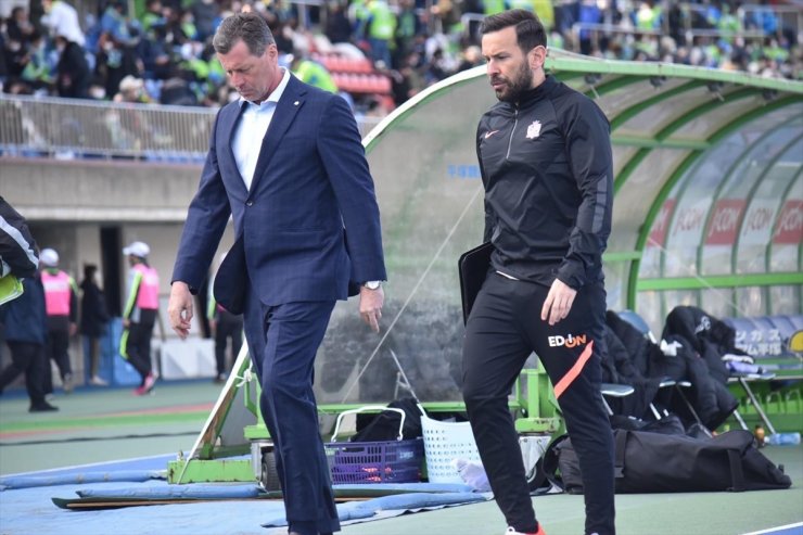 Skibbe'nin Japonya'daki başarısının arkasında antrenör Serhat Umar var