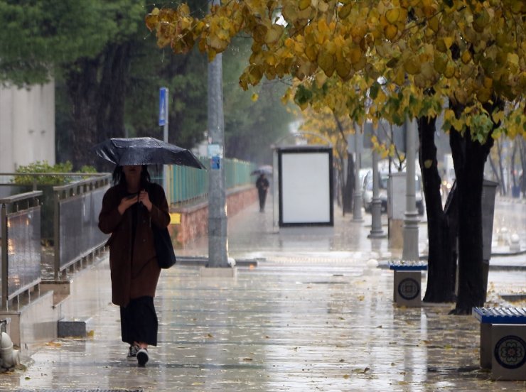 Muğla'da sağanak ve dolu etkili oldu