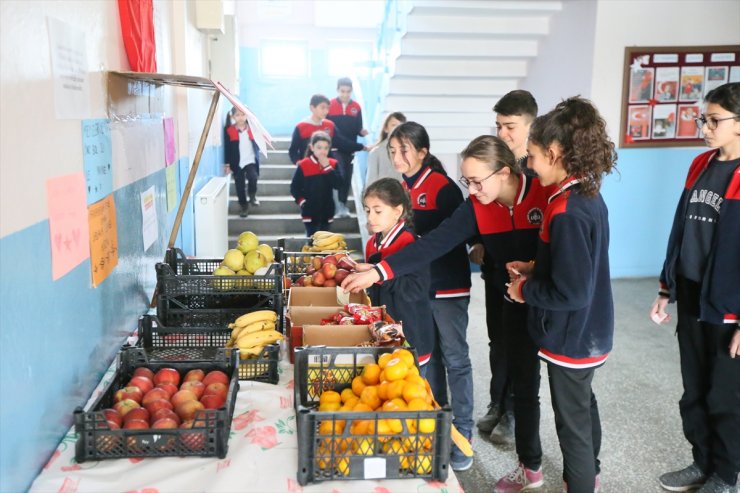 "Dürüstlük Manavı'nda doğruluğu ve yardımlaşmayı öğreniyorlar