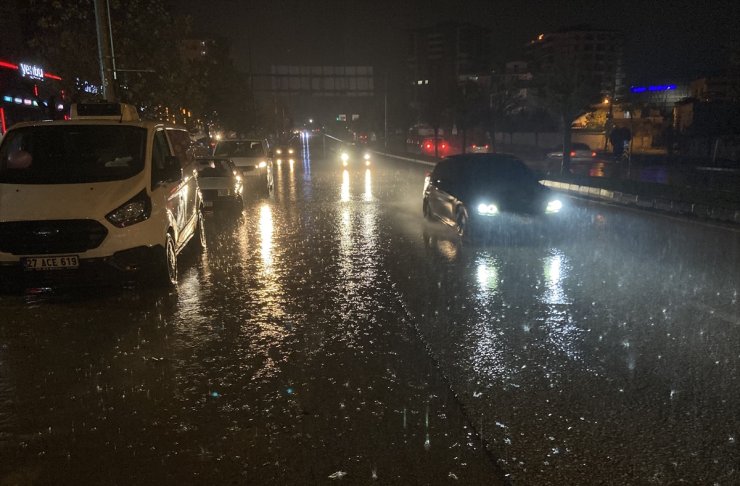 Gaziantep'te sağanak etkili oluyor