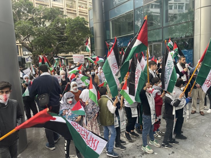 Lübnan'da İsrail'in bombaladığı Gazze'deki çocuklara destek eylemi