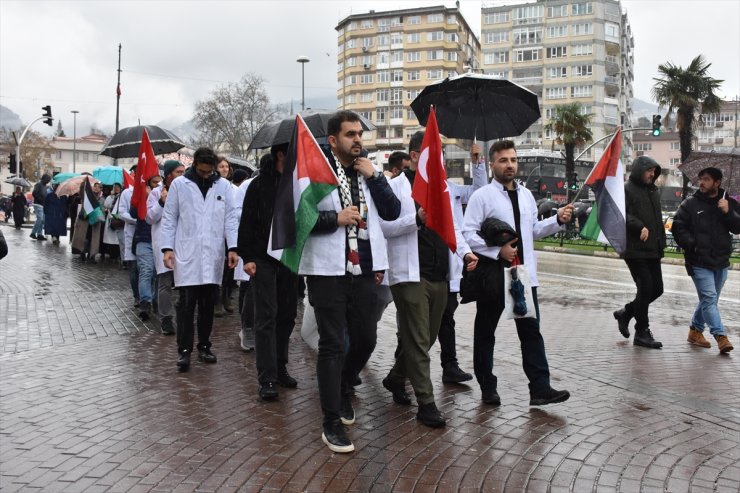 Bursa ve Balıkesir'de hekimlerden Gazze için "sessiz yürüyüş"