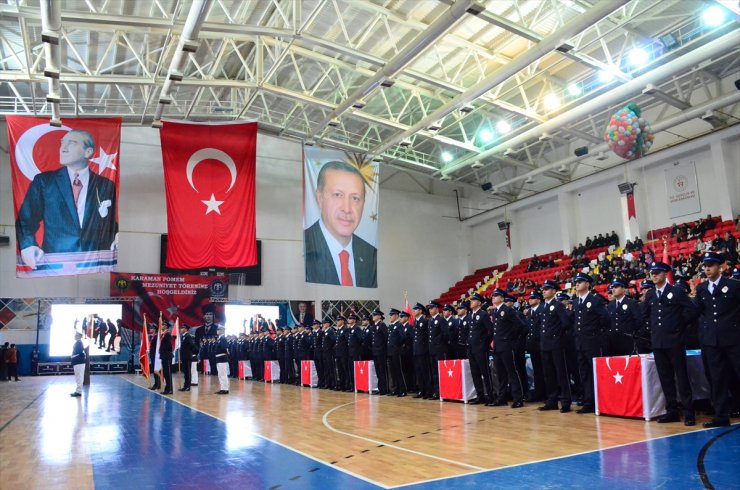 Konya ve Karaman'da eğitimlerini tamamlayan polis adayları için tören düzenlendi