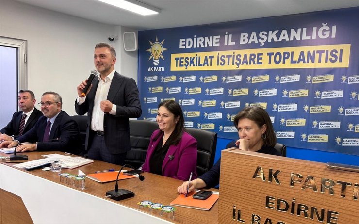 AK Parti Genel Başkan Yardımcısı Erkan Kandemir, Edirne'de partililerle bir araya geldi: