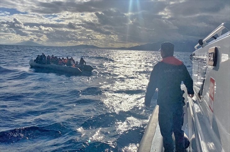 Bodrum açıklarında 136 düzensiz göçmen kurtarıldı