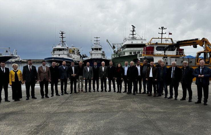 TBMM Su Ürünleri Araştırma Komisyonu üyeleri, Trabzon'da sektör temsilcilerinin sorunlarını dinledi