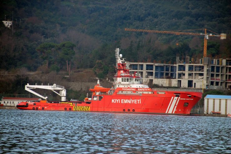 Zonguldak'ta batan geminin kayıp 7 personelini arama çalışmaları sürüyor