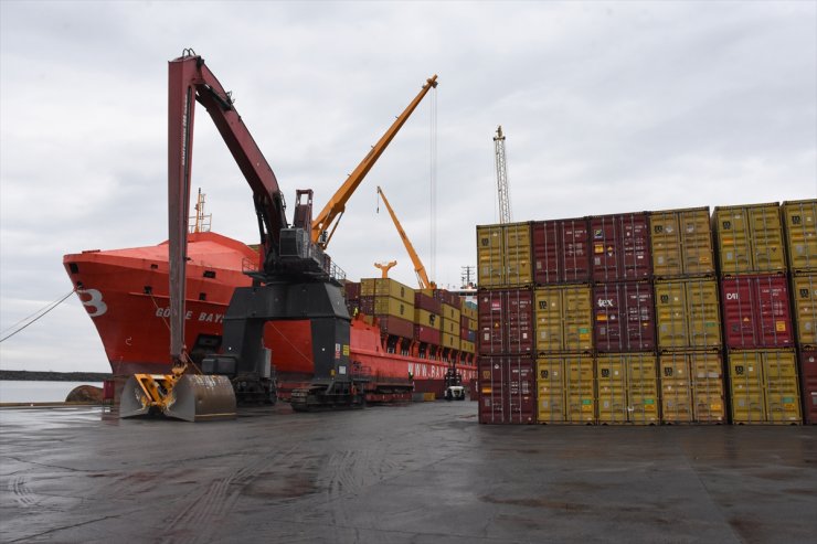 Giresun Limanı'nda konteyner taşımacılığı başladı