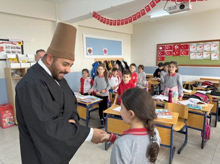 Samsun'da okullarda tarihe yön veren kahramanlar çocuklara anlatılıyor