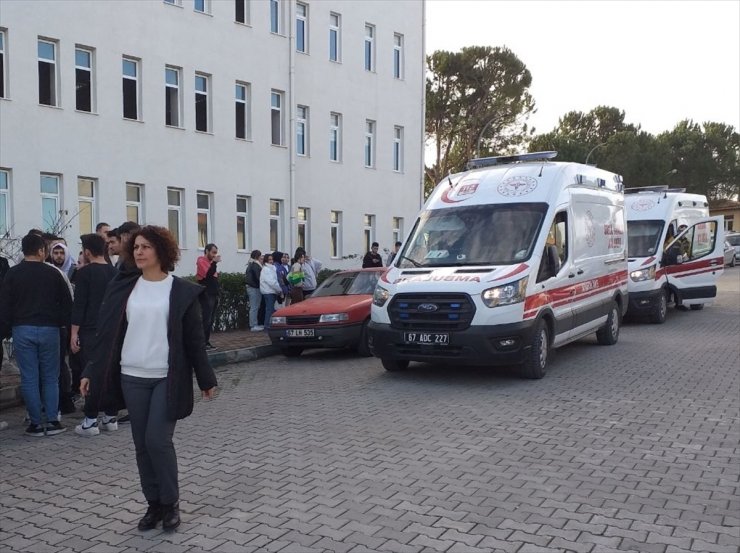 Zonguldak'ta 34 öğrenci gıda zehirlenmesi şüphesiyle hastaneye kaldırıldı