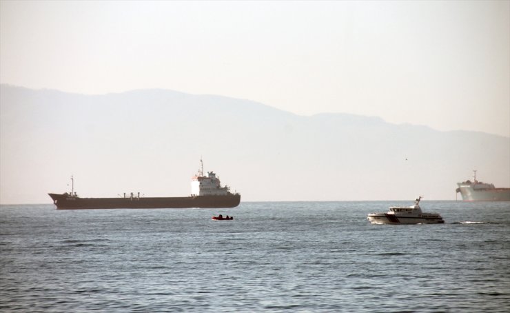 Zonguldak'ta batan geminin kayıp 7 personelini arama çalışmaları sürüyor