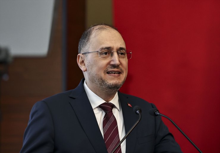 BTK Başkanı Karagözoğlu: "Ulusal ve uluslararası uydu firmalarıyla görüşmeler devam ediyor"