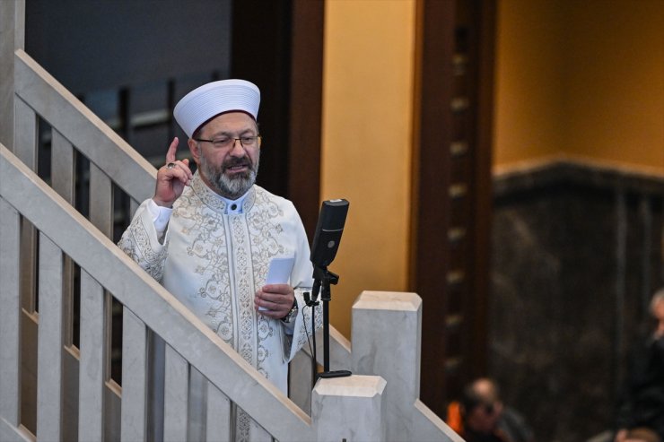 Diyanet İşleri Başkanı Ali Erbaş, Taksim Camii'nde hutbe irat etti: