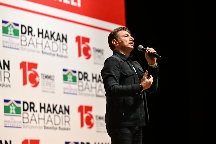 İstanbul'da "17-25 Aralık FETÖ'nün Yargısal Darbe Girişimi" paneli düzenlendi