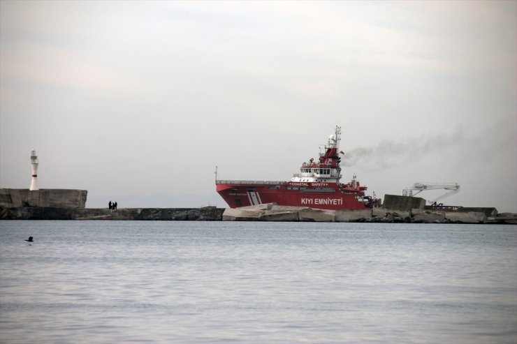 Zonguldak'ta batan geminin kayıp 7 personelini arama çalışmaları sürüyor