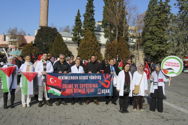 Uşak'ta sağlık çalışanları Filistin için "sessiz yürüyüş" yaptı