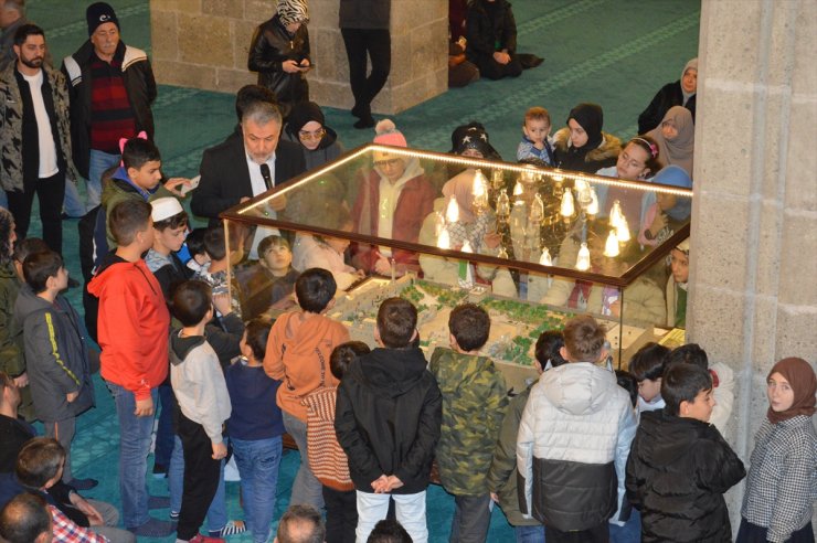 Erzurum'da "Haydi Çocuklar Kudüs'ü Dinleyelim" söyleşisi yapıldı